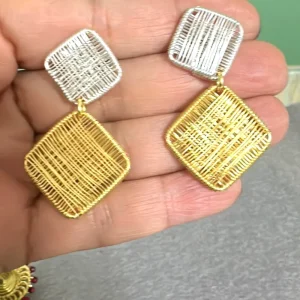 Aretes Deluxe Duo