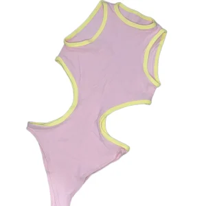 Body rosa baby con sesgo amarillo — Velora Essentials en Jamundí